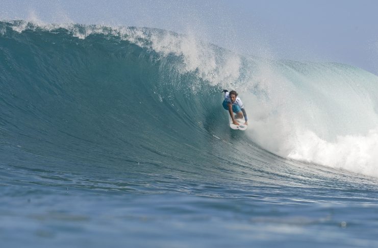 Rob Machado estreia no Maldives Surfing Champions.