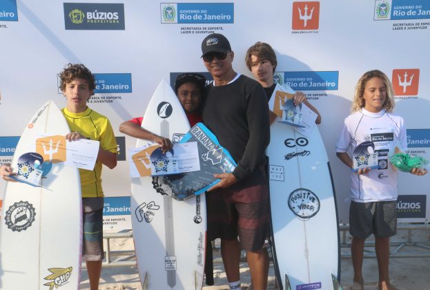 Pódio Iniciante Surf Solidário, Geribá (RJ). Foto: Jorge Porto.