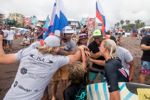 Equipe da Rússia, ISA World Surfing Games 2016, Playa Jacó, Costa Rica. Foto: ISA / Jimenez.