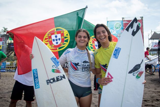 Carol Henrique e Teresa Bonvalot, INS ISA World Surfing Games 2016, Jacó, Costa Rica. Foto: ISA / Jimenez.