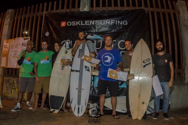 Pódio open OsklenSurfing Arpoador Clássico 16, Praia do Arpoador (RJ). Foto: Ana Paula Vasconcelos.