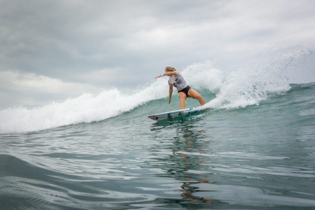 Ella Williams, INS ISA World Surfing Games 2016, Jacó, Costa Rica. Foto: ISA / Evans.