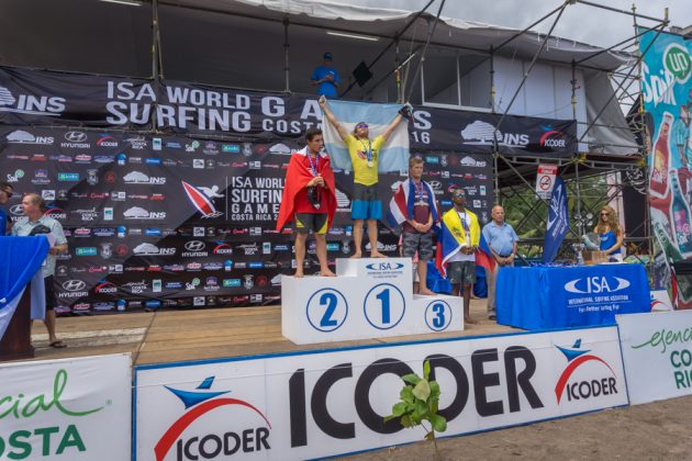 Pódio Masculino, INS ISA World Surfing Games 2016, Jacó, Costa Rica. Foto: ISA / Evans.