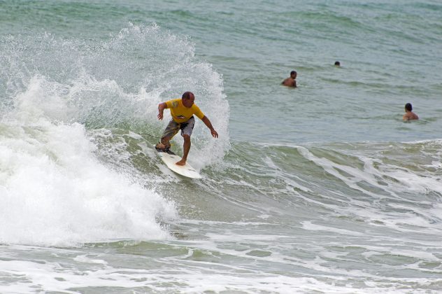 Fred Villela (AL) na abertura do CBSurf Master em Maracaípe, Ipojuca (PE)  . Foto: Lucas Lopes .