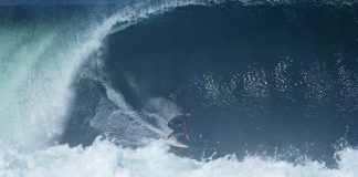 Confiante para Teahupoo