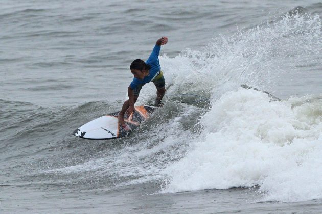 Lucas Vicente Hang Loose Surf Attack, Quebra-Mar, Santos. Foto: Adriana Berlinck.