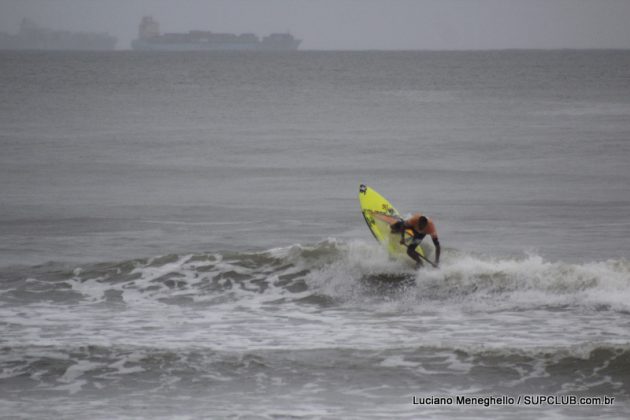 Mormaii Circuito Embraed - Catarinense de SUP Wave. Balneário Camboriú (SC). Foto: Luciano Meneghello.