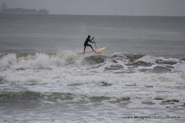 Mormaii Circuito Embraed - Catarinense de SUP Wave. Balneário Camboriú (SC). Foto: Luciano Meneghello.