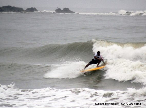 Mormaii Circuito Embraed - Catarinense de SUP Wave. Balneário Camboriú (SC). Foto: Luciano Meneghello.