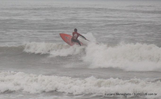 Mormaii Circuito Embraed - Catarinense de SUP Wave. Balneário Camboriú (SC). Foto: Luciano Meneghello.