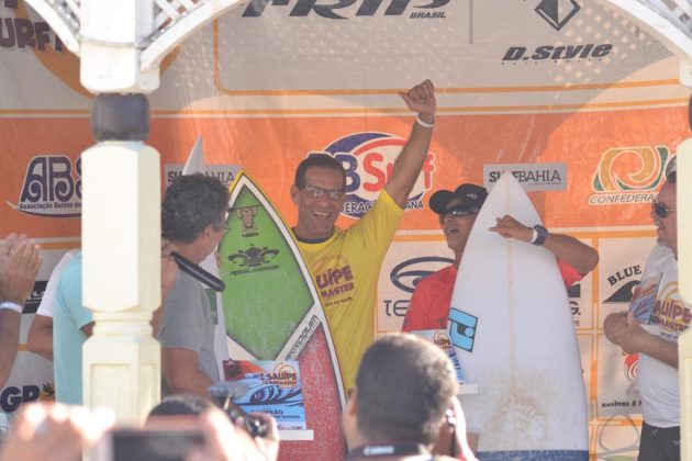 Cláudio Marroquim e Cardoso Júnior, CBSurf Brasileiro Master 2016, Costa do Sauípe (BA). Foto: Jorginho Sauípe.