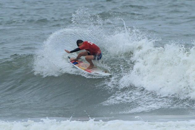 Caio Costa Segunda etapa do Hang Loose Surf Attack, Pitangueiras, Guarujá. Foto: Adriana Berlinck.