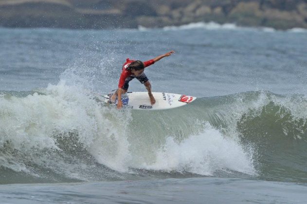 Guilherme Fernandes Segunda etapa do Hang Loose Surf Attack, Pitangueiras, Guarujá. Foto: Adriana Berlinck.