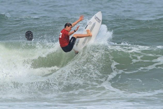 Nacho Gundensen Segunda etapa do Hang Loose Surf Attack, Pitangueiras, Guarujá. Foto: Adriana Berlinck.