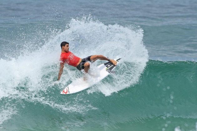 Gabriel André Maresia Paulista de Surf Profissional, segunda etapa, Maresias, São Sebastião. Foto: Adriana Berlinck.