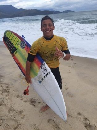 Peterson Crisanto Maresia Paulista de Surf Profissional, segunda etapa, Maresias, São Sebastião. Foto: Adriana Berlinck.