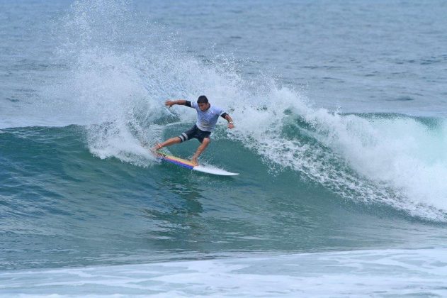 Peterson Crisanto Maresia Paulista de Surf Profissional, segunda etapa, Maresias, São Sebastião. Foto: Adriana Berlinck.