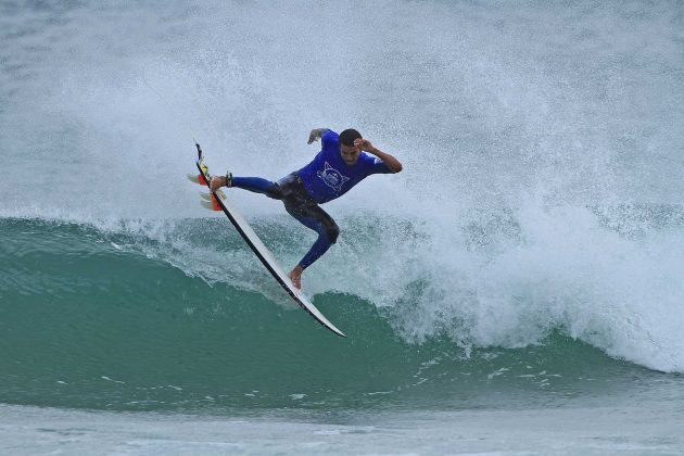 Arthur Silva, Segunda etapa do Maresia Paulista de Surf Profissional 2016, Maresias, São Sebastião (SP).Maresia Paulista de Surf Profissional segunda etapa Maresias São Sebastião 2016 setembro SP. Foto: Thais Serra.