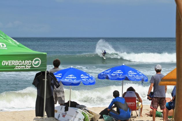 Segunda etapa do Maresia Paulista de Surf Profissional 2016, Maresias, São Sebastião (SP). Foto: Thais Serra.