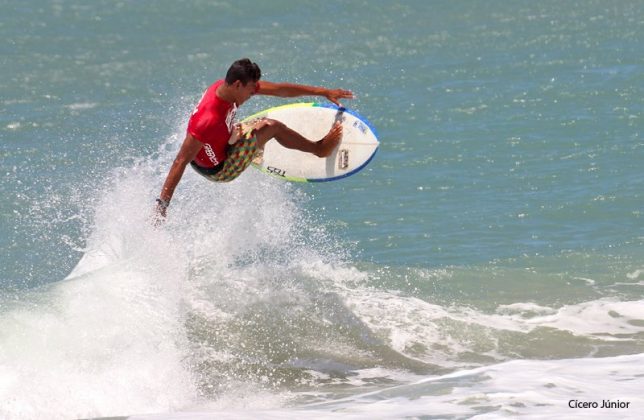  Setembro Surf, pico do Pontão, Praia do Iguape (CE). Foto: Redação Waves.