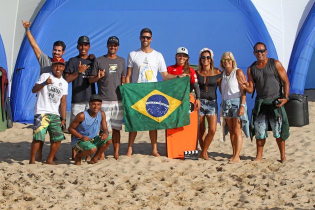 Galera do Brasil Sintra Pro, Sintra, Portugal. Foto: Lima Jr. .