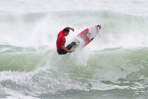 Gabriel André Rip Curl Guarujaense, Praia do Tombo, Guarujá. Foto: João Carvalho.