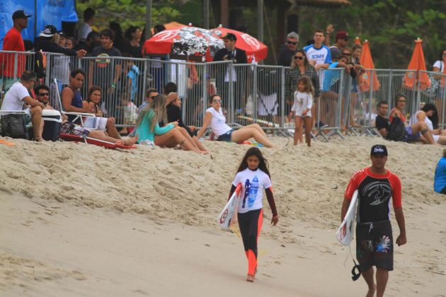 Campeonato Brasileiro Wizard Surf Feminino, Praia de Itamambuca, Ubatuba. Foto: Aleko Stergiou.