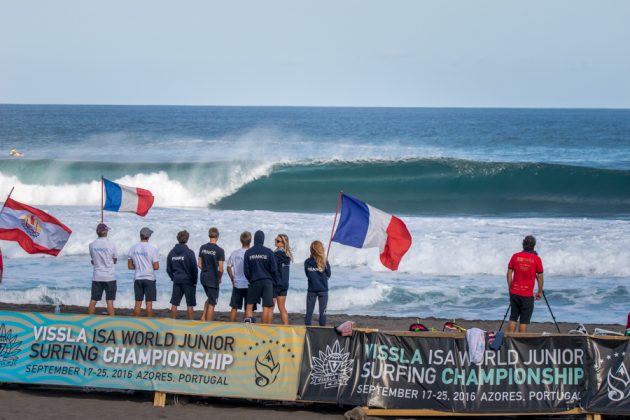 FRA Team  VISSLA ISA World Junior Surfing Championship 2016, Açores, Portugal. Foto: ISA / Evans.