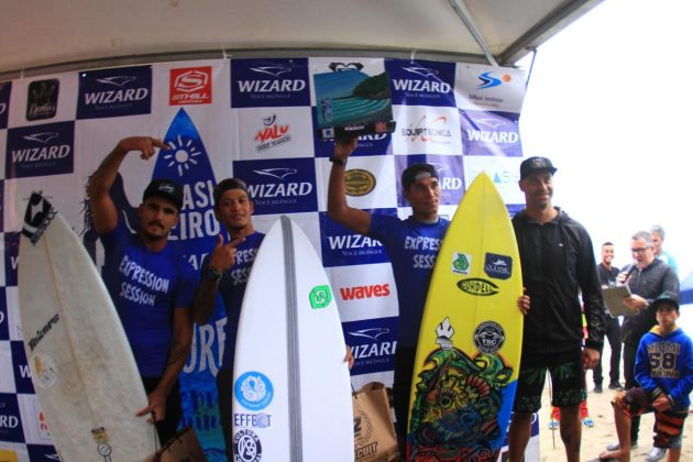  Campeonato Brasileiro Wizard Surf Feminino, Praia de Itamambuca, Ubatuba. Foto: Aleko Stergiou.