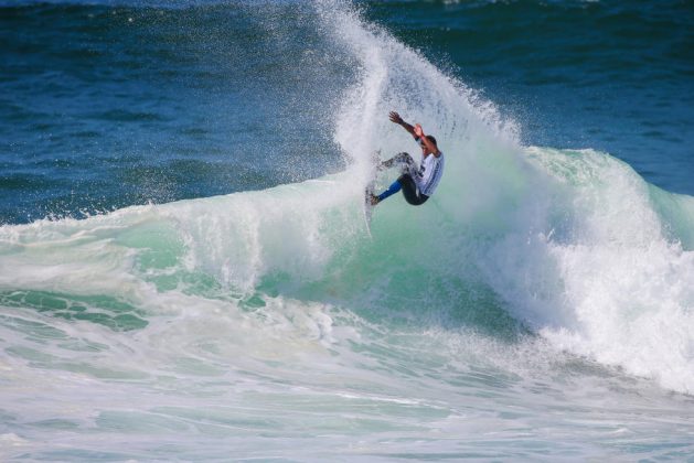 Marco Fernandez, Billabong Pro Cascais 2016, Guincho, Portugal. Foto: © WSL / Masurel.