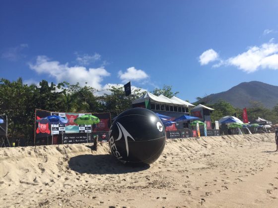 Terceira etapa do Maresia Paulista de Surf Profissional 2016, Itamambuca, Ubatuba (SP). Foto: Pedro Monteiro.