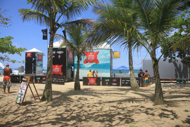 Terceira etapa do Maresia Paulista de Surf Profissional 2016, Itamambuca, Ubatuba (SP). Foto: Renato Boulos.