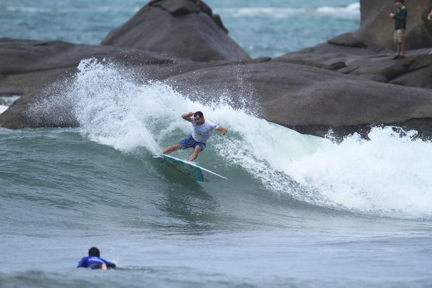 Leandro Bastos, Terceira etapa do Maresia Paulista de Surf Profissional 2016, Itamambuca, Ubatuba (SP). Foto: Renato Boulos.