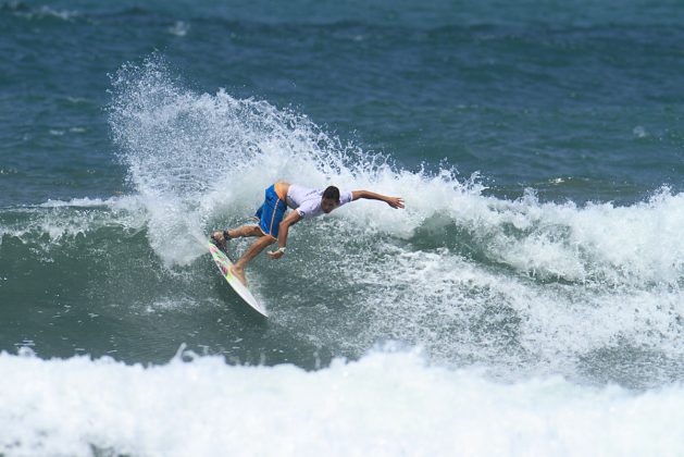 Magno Pacheco, Terceira etapa do Maresia Paulista de Surf Profissional 2016, Itamambuca, Ubatuba (SP). Foto: Renato Boulos.