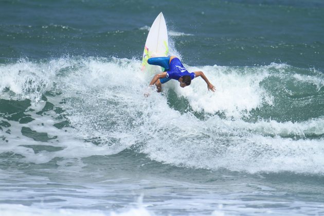 Magno Pacheco, Terceira etapa do Maresia Paulista de Surf Profissional 2016, Itamambuca, Ubatuba (SP). Foto: Renato Boulos.