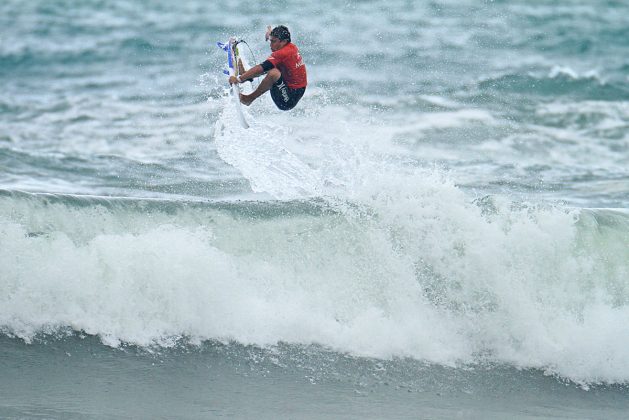 Peterson Crisanto, Terceira etapa do Maresia Paulista de Surf Profissional 2016, Itamambuca, Ubatuba (SP). Foto: Renato Boulos.