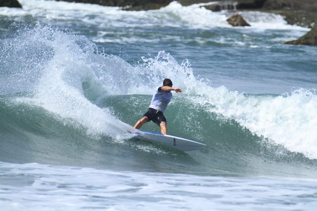 Peterson Crisanto, Terceira etapa do Maresia Paulista de Surf Profissional 2016, Itamambuca, Ubatuba (SP). Foto: Renato Boulos.