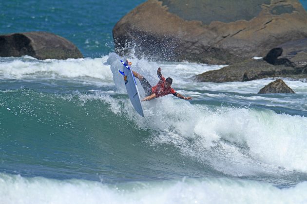 Peterson Crisanto, Terceira etapa do Maresia Paulista de Surf Profissional 2016, Itamambuca, Ubatuba (SP). Foto: Renato Boulos.