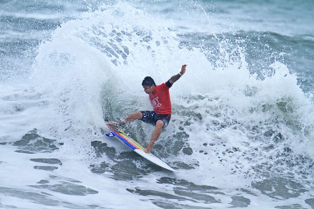 Peterson Crisanto, Terceira etapa do Maresia Paulista de Surf Profissional 2016, Itamambuca, Ubatuba (SP). Foto: Renato Boulos.