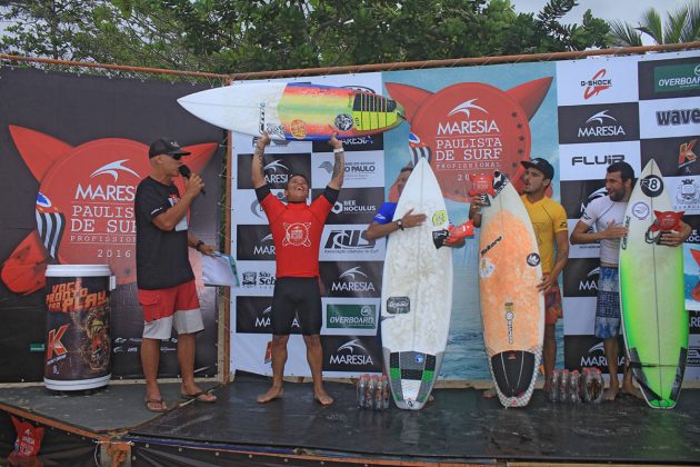 Peterson Crisanto, Terceira etapa do Maresia Paulista de Surf Profissional 2016, Itamambuca, Ubatuba (SP). Foto: Renato Boulos.