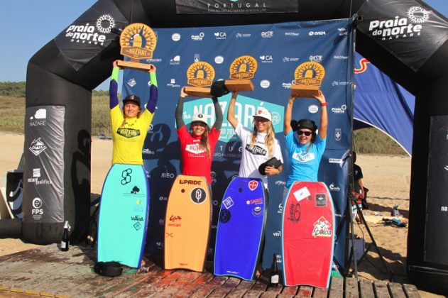 Pódio Feminino Nazaré Pro 2016, Praia de Nazaré, Portugal. Foto: Lima Jr. .