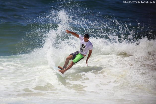 Angelo Bittar Segunda etapa, Circuito ASN, canto da pedra do Pampo, praia de Itacoatiara (RJ).  . Foto: Dunbar.