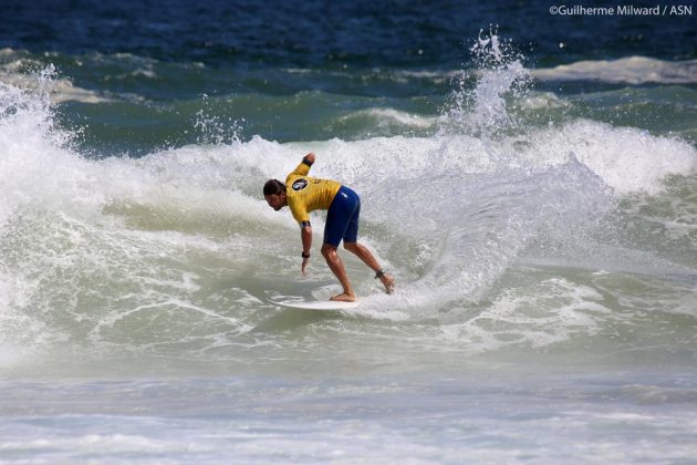 Bernard Broitman Segunda etapa, Circuito ASN, canto da pedra do Pampo, praia de Itacoatiara (RJ).  . Foto: Dunbar.