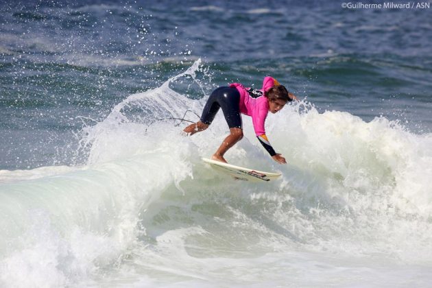 Diego Templar Segunda etapa, Circuito ASN, canto da pedra do Pampo, praia de Itacoatiara (RJ).  . Foto: Dunbar.