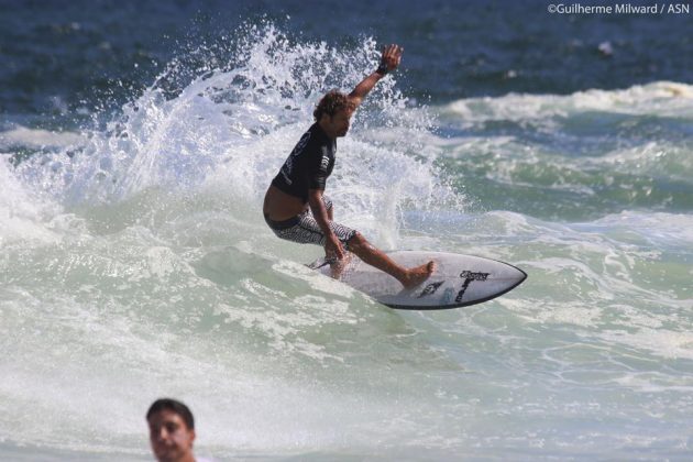 Floriano Pinheiro Segunda etapa, Circuito ASN, canto da pedra do Pampo, praia de Itacoatiara (RJ).  . Foto: Dunbar.