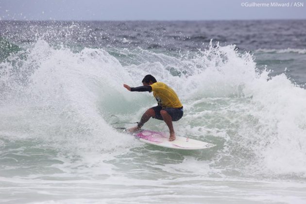 Guilherme Sodré Segunda etapa, Circuito ASN, canto da pedra do Pampo, praia de Itacoatiara (RJ).  . Foto: Dunbar.