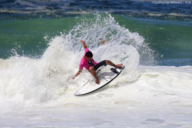 Jose Eduardo Segunda etapa, Circuito ASN, canto da pedra do Pampo, praia de Itacoatiara (RJ).  . Foto: Dunbar.