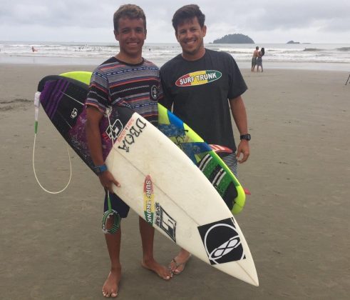 Ihgor e Cação Brasileiro Pro Junior, Peruíbe. Foto: Fábio Maradei.