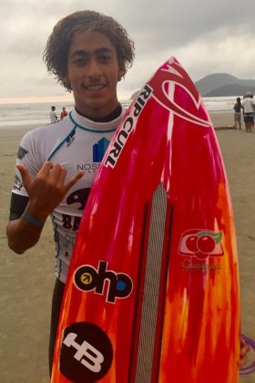 Samuel Pupo Brasileiro Pro Junior, Peruíbe. Foto: Fábio Maradei.