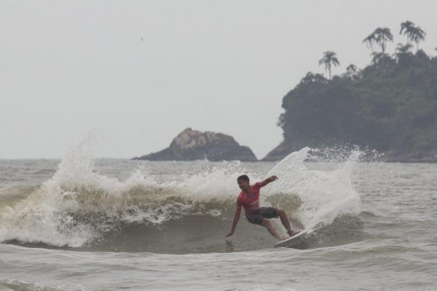 Brasileiro Pro Junior, Peruíbe. Foto: Robin Senour.